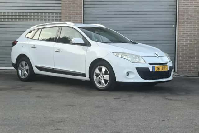 Renault Mégane (2010) thumbnail 3