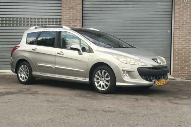 Peugeot 308 (2008) thumbnail 3