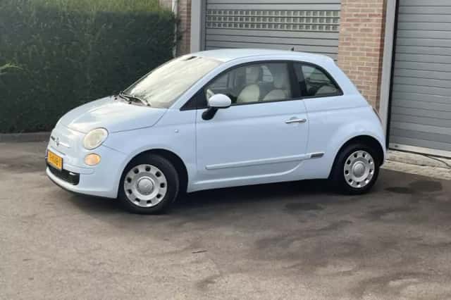 Fiat 500 (2010) thumbnail 2