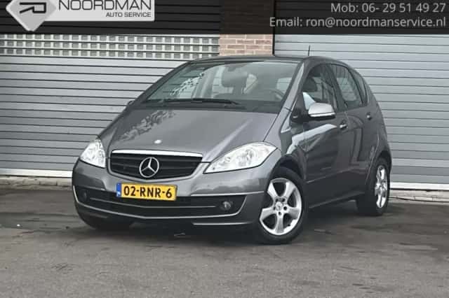 Mercedes-Benz A-Klasse (2011) thumbnail 1