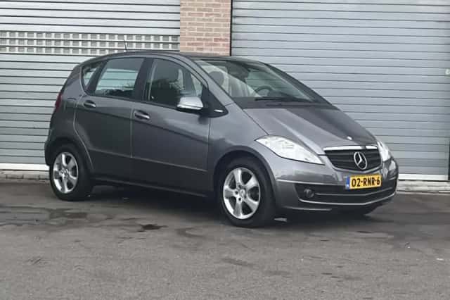 Mercedes-Benz A-Klasse (2011) thumbnail 3