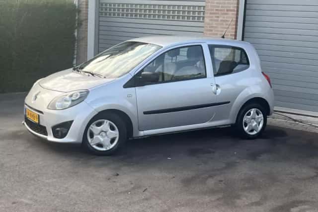 Renault Twingo (2010) thumbnail 2
