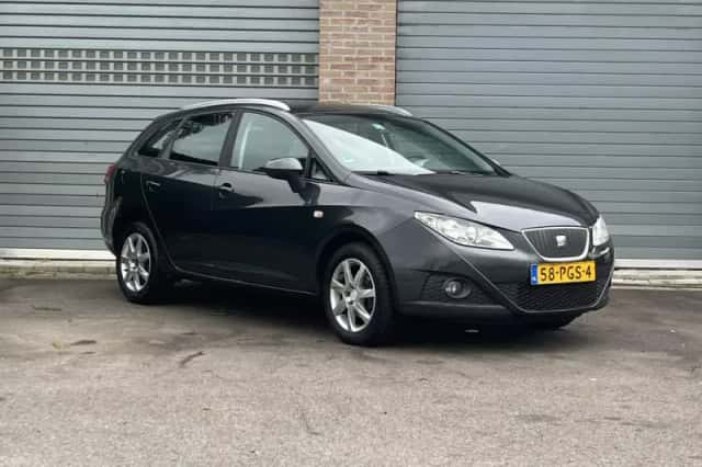 SEAT Ibiza (2011) thumbnail 3