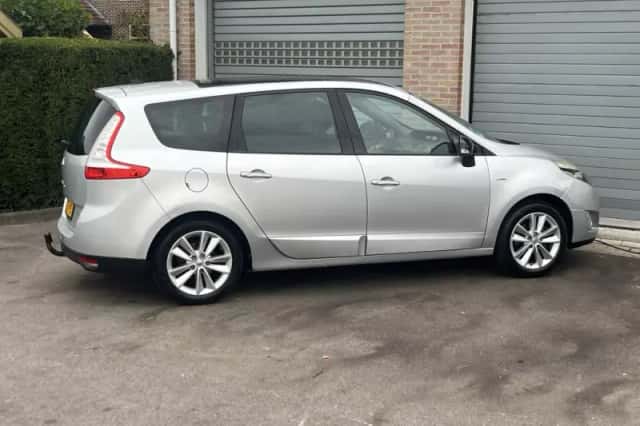 Renault Grand Scénic (2012) thumbnail 6