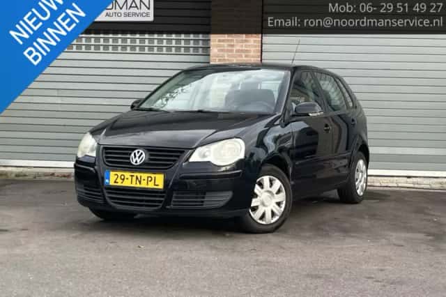 Volkswagen Polo (2006) thumbnail 1