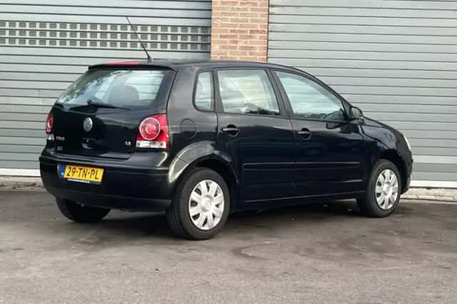 Volkswagen Polo (2006) thumbnail 5