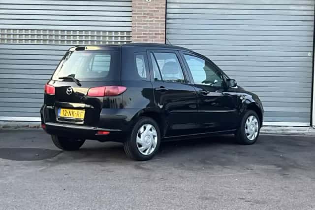 Mazda 2 (2003) thumbnail 5