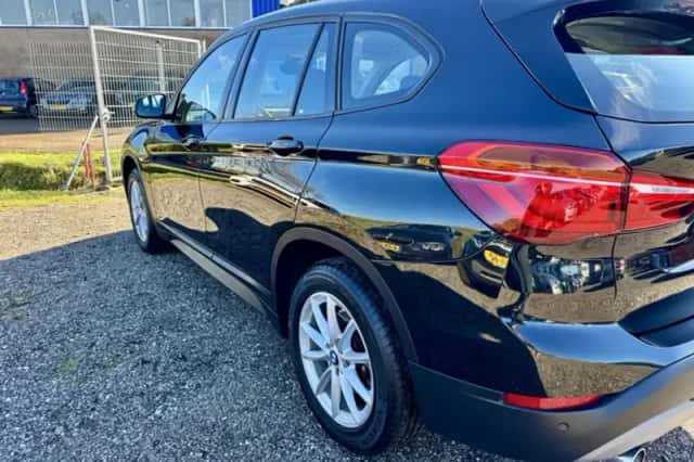 BMW X1 (2018) thumbnail 6