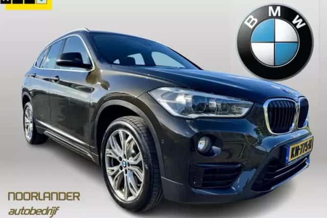 BMW X1 (2016) thumbnail 1