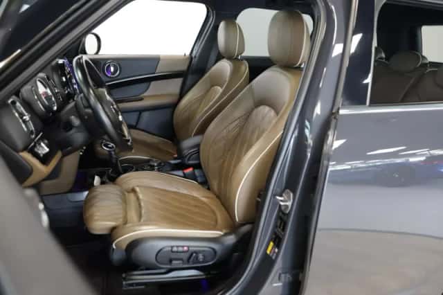 MINI Countryman (2017) thumbnail 3