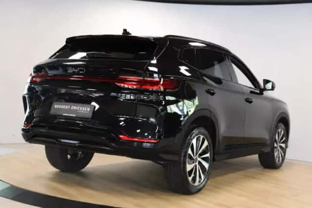 BYD Seal (2026) thumbnail 2