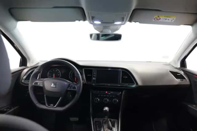 SEAT Leon (2017) thumbnail 5