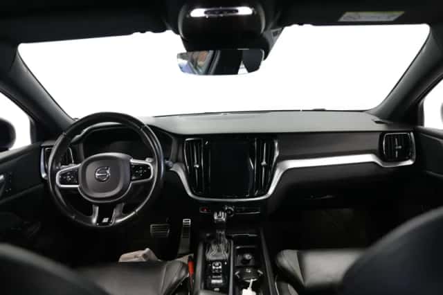 Volvo V60 (2020) thumbnail 5