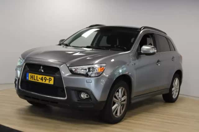 Mitsubishi ASX (2011) thumbnail 1