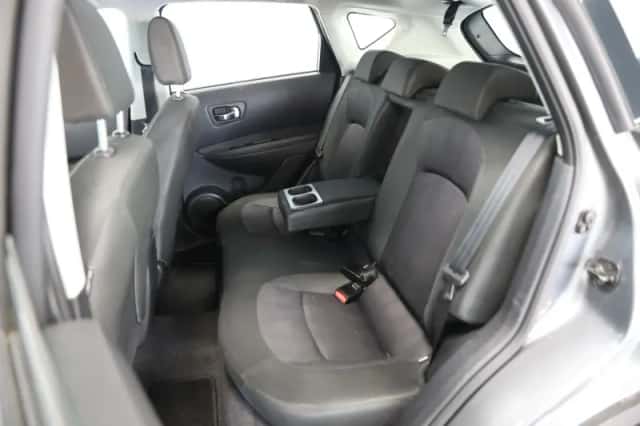 Nissan Qashqai (2013) thumbnail 4