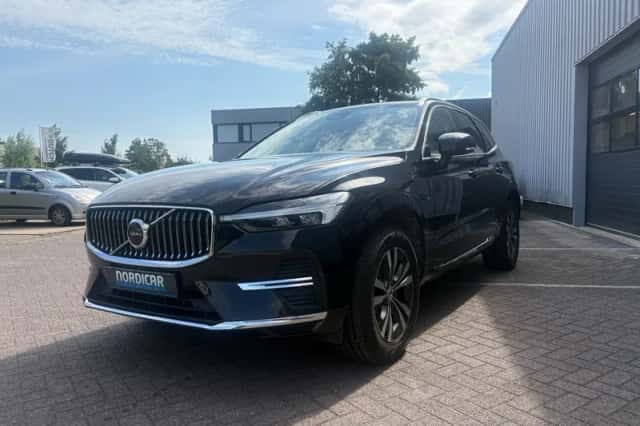 Volvo XC60 (2021) thumbnail 6