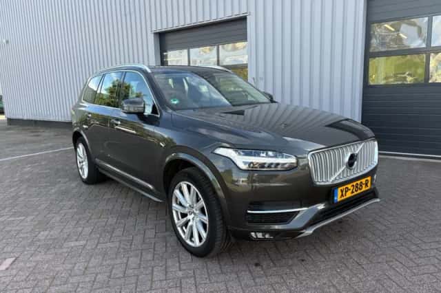 Volvo XC90 (2019) thumbnail 3