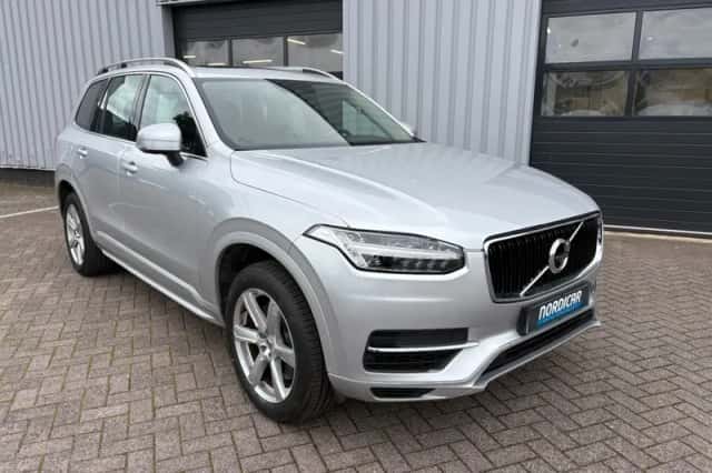 Volvo XC90 (2018) thumbnail 3