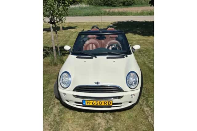 MINI Cabrio (2008) thumbnail 3