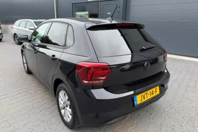 Volkswagen Polo (2019) thumbnail 4
