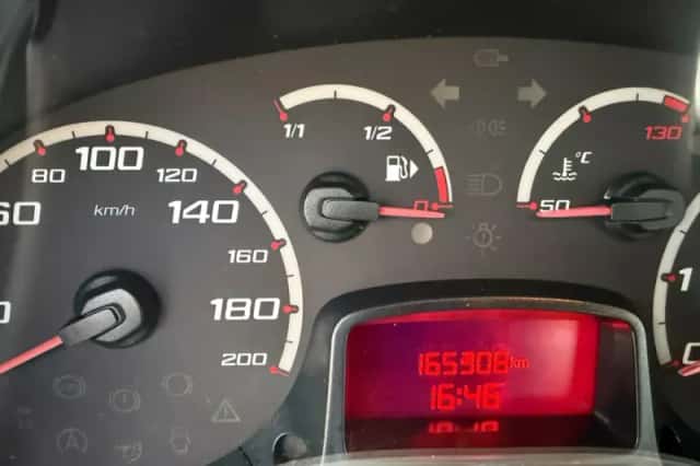 Ford Ka (2011) thumbnail 5