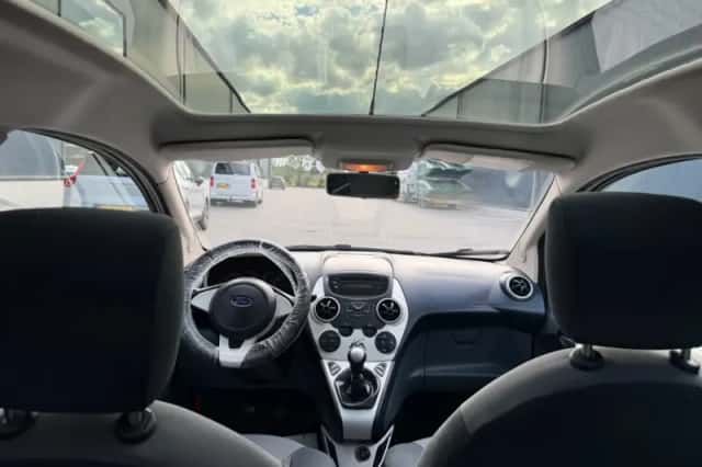 Ford Ka (2011) thumbnail 6