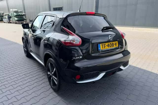 Nissan Juke (2017) thumbnail 3
