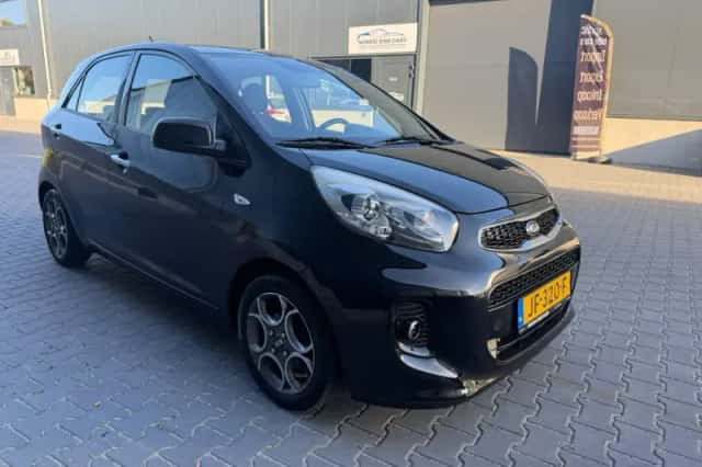 Kia Picanto (2016) thumbnail 2