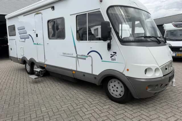 Hymer B 694 (2001) thumbnail 1