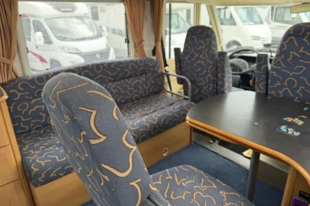Hymer B 694 (2001) thumbnail 4