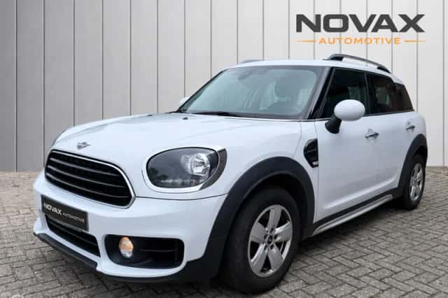 MINI Countryman (2018) thumbnail 1