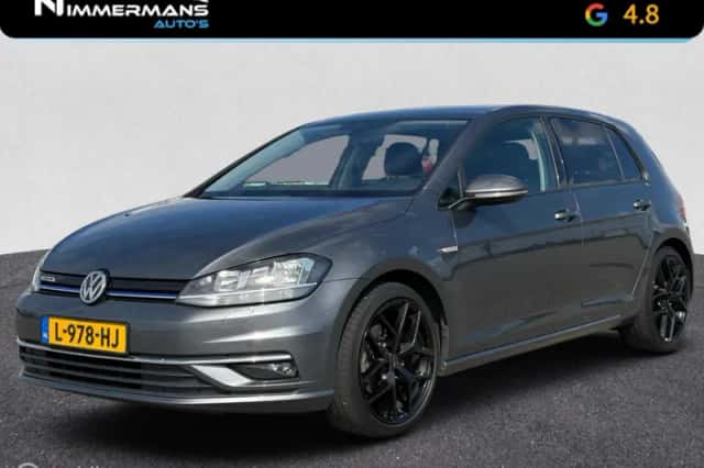 Volkswagen Golf (2018) thumbnail 1