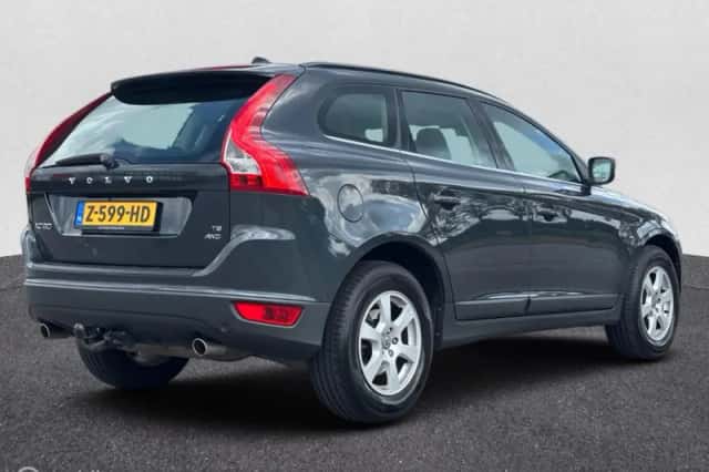 Volvo XC60 (2008) thumbnail 4