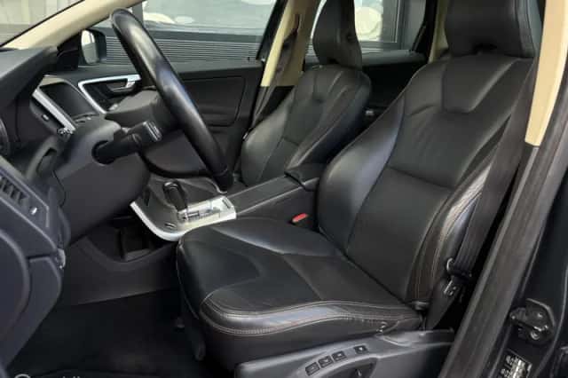 Volvo XC60 (2008) thumbnail 5