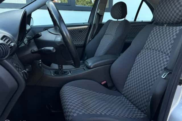 Mercedes-Benz C-Klasse (2003) thumbnail 3