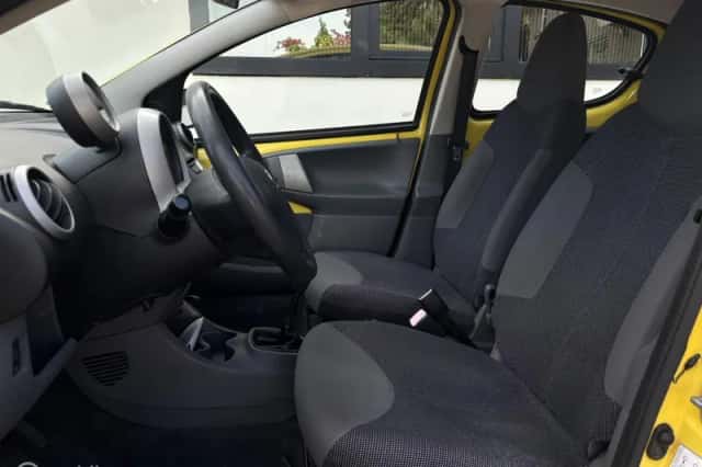 Peugeot 107 (2008) thumbnail 5