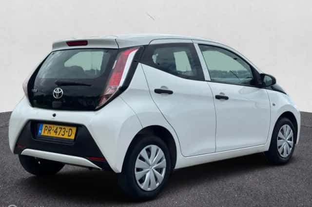 Toyota Aygo (2017) thumbnail 4