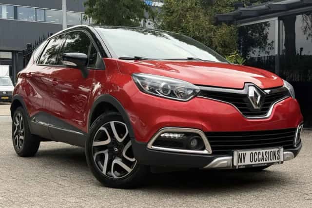 Renault Captur (2015) thumbnail 4
