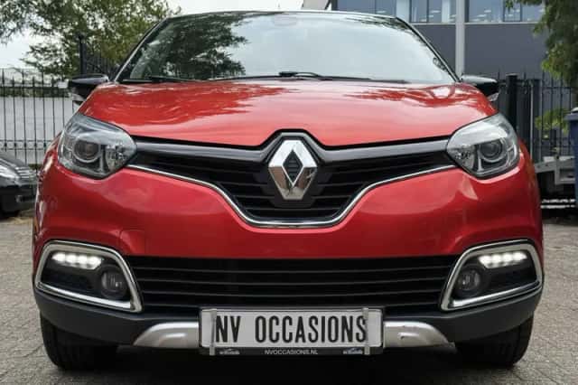Renault Captur (2015) thumbnail 5