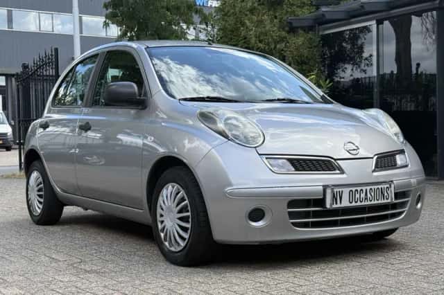 Nissan Micra (2009) thumbnail 6