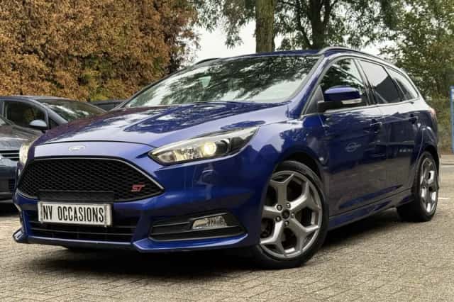 Ford Focus (2017) thumbnail 3