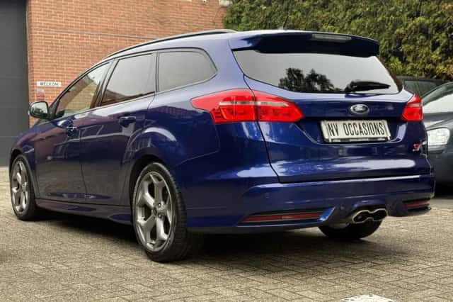 Ford Focus (2017) thumbnail 5