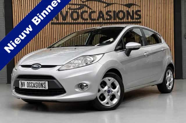 Ford Fiesta (2011) thumbnail 1