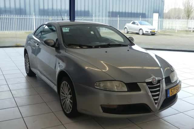 Alfa Romeo GT (2006) thumbnail 3