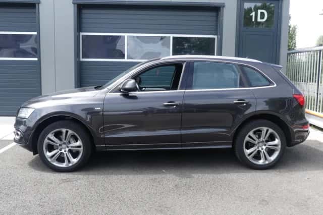 Audi Q5 (2016) thumbnail 4