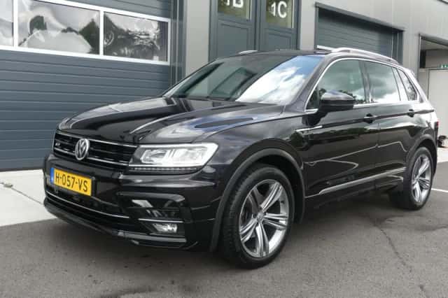 Volkswagen Tiguan (2020) thumbnail 2
