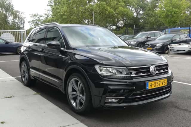 Volkswagen Tiguan (2020) thumbnail 3
