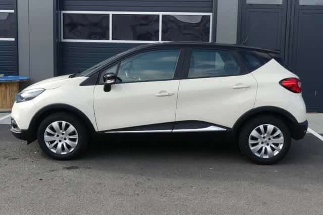 Renault Captur (2015) thumbnail 4