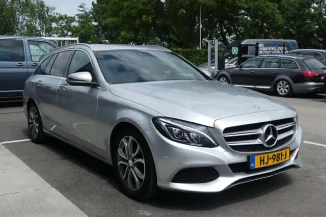 Mercedes-Benz C-Klasse (2015) thumbnail 3