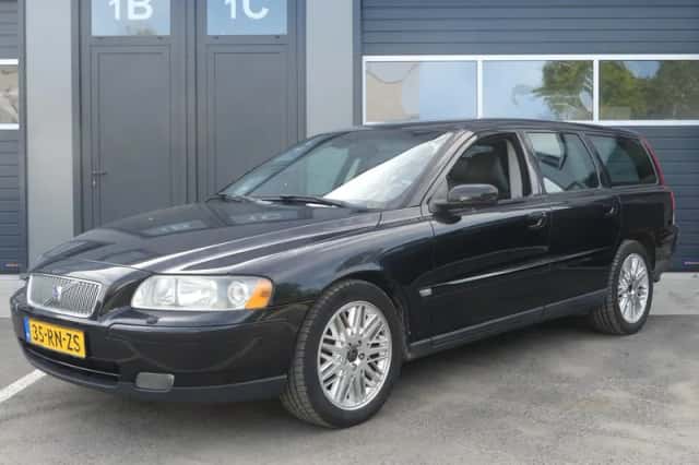 Volvo V70 (2005) thumbnail 1